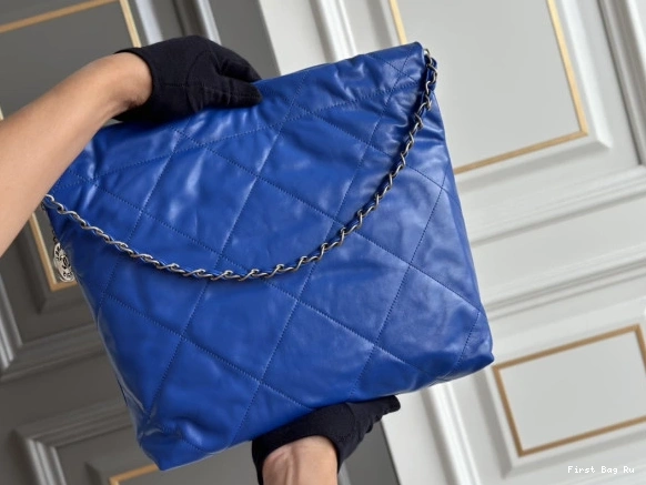 First Bag Ru CHANEL 22 HANDBAG SMALL 0716